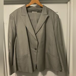 Talbots Woman’s Pant Suit - Jacket 22W, Pants 20W